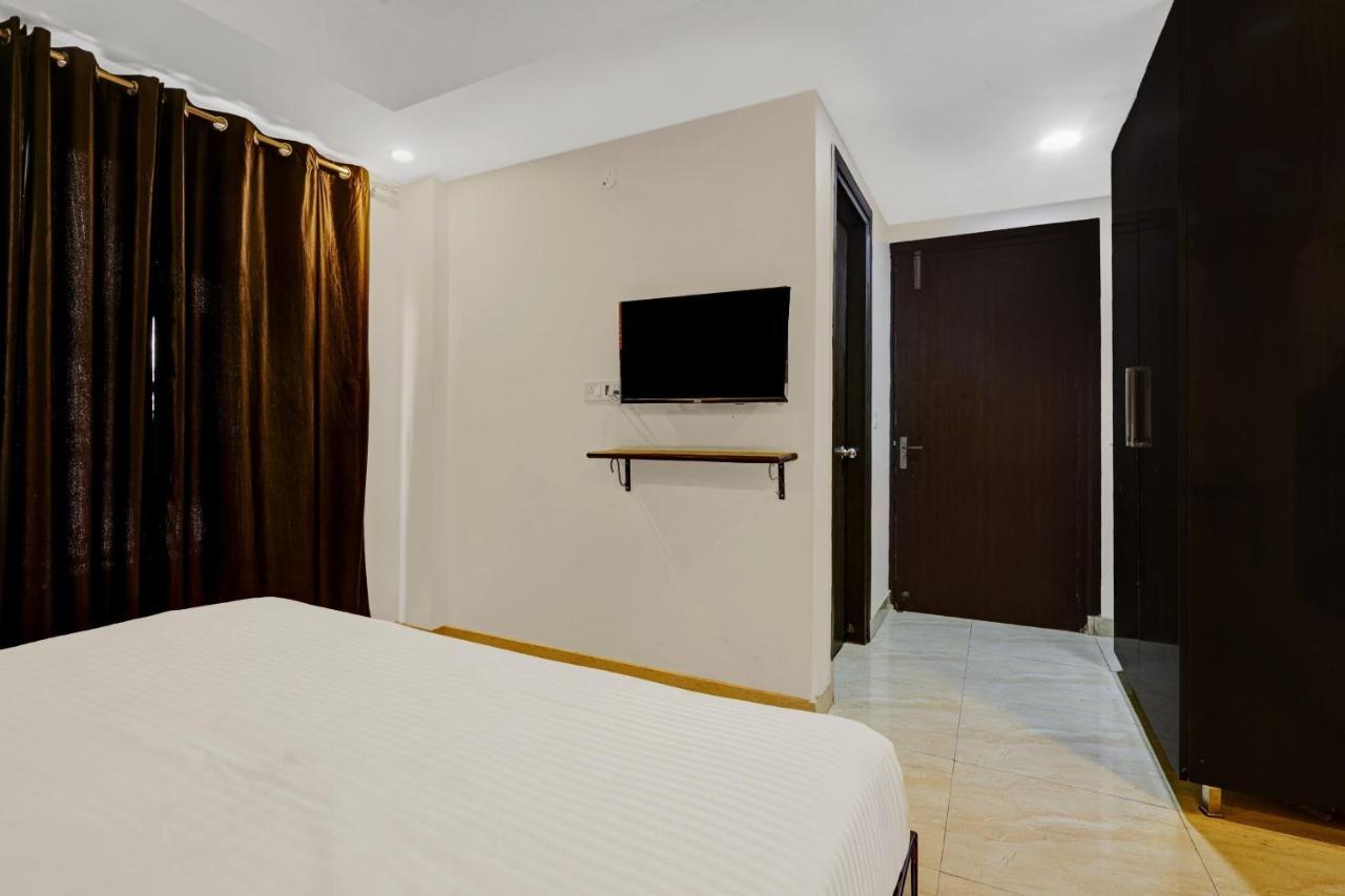 Super Townhouse Tipsyy Near Bestech Central Square Mall Гургаон Экстерьер фото