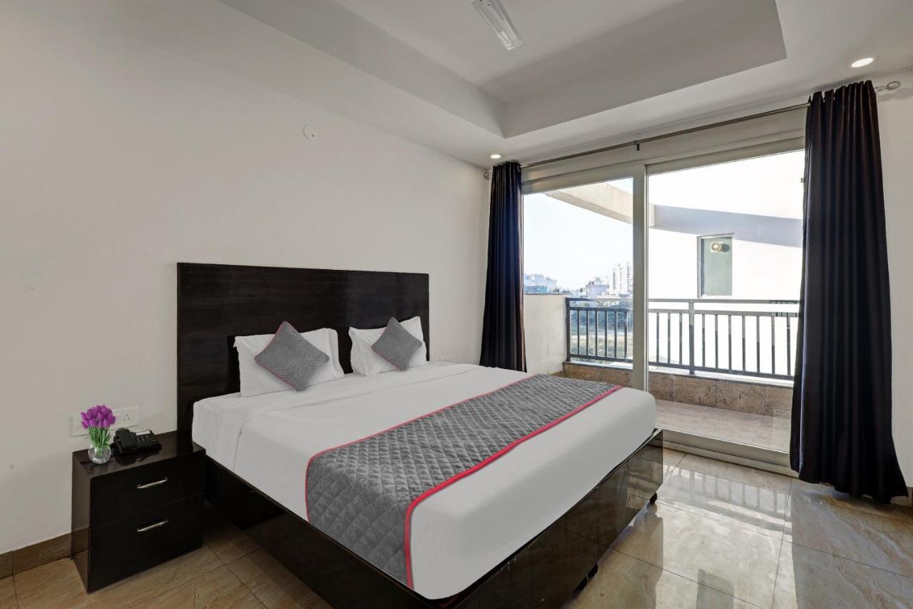 Super Townhouse Tipsyy Near Bestech Central Square Mall Гургаон Экстерьер фото