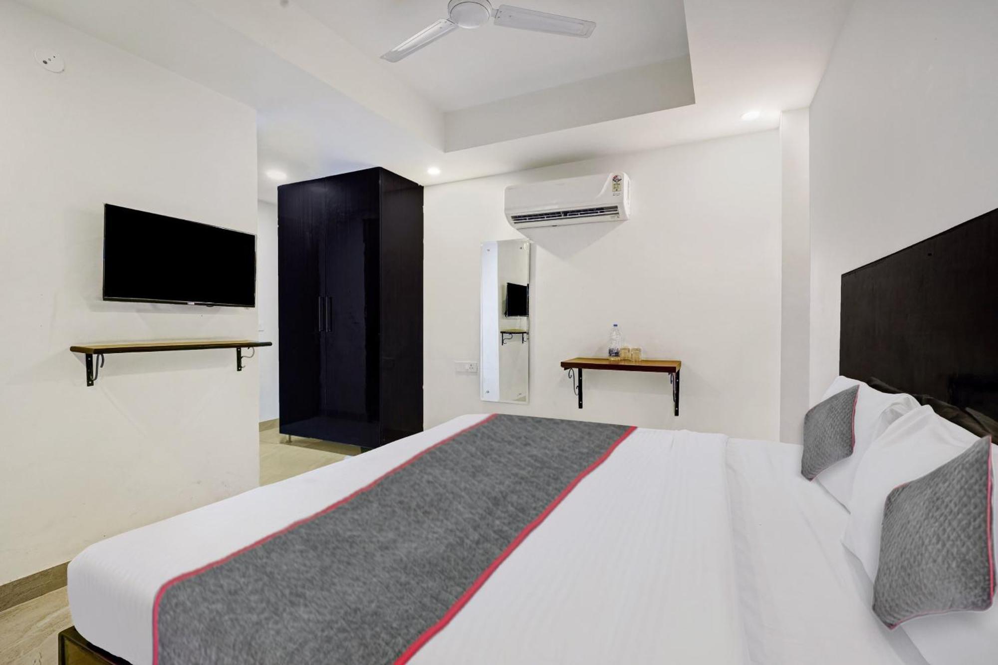 Super Townhouse Tipsyy Near Bestech Central Square Mall Гургаон Экстерьер фото